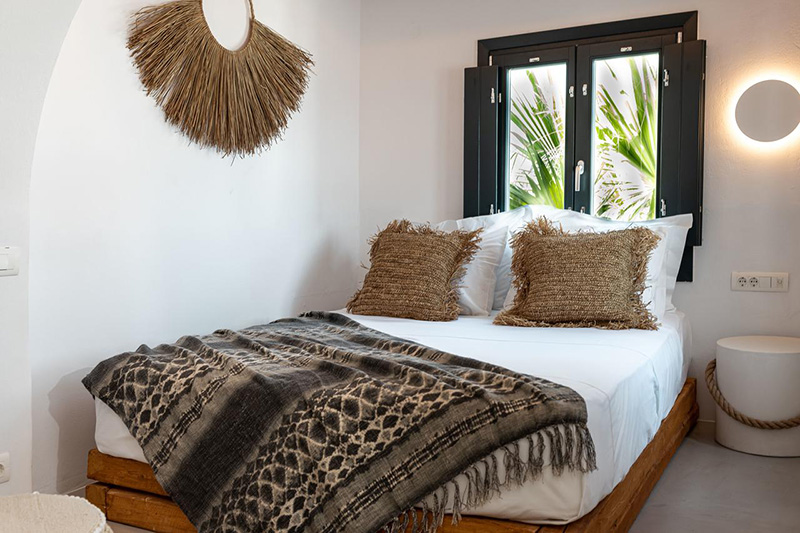 SANDAYA LUXURY SUITES-PAROS
